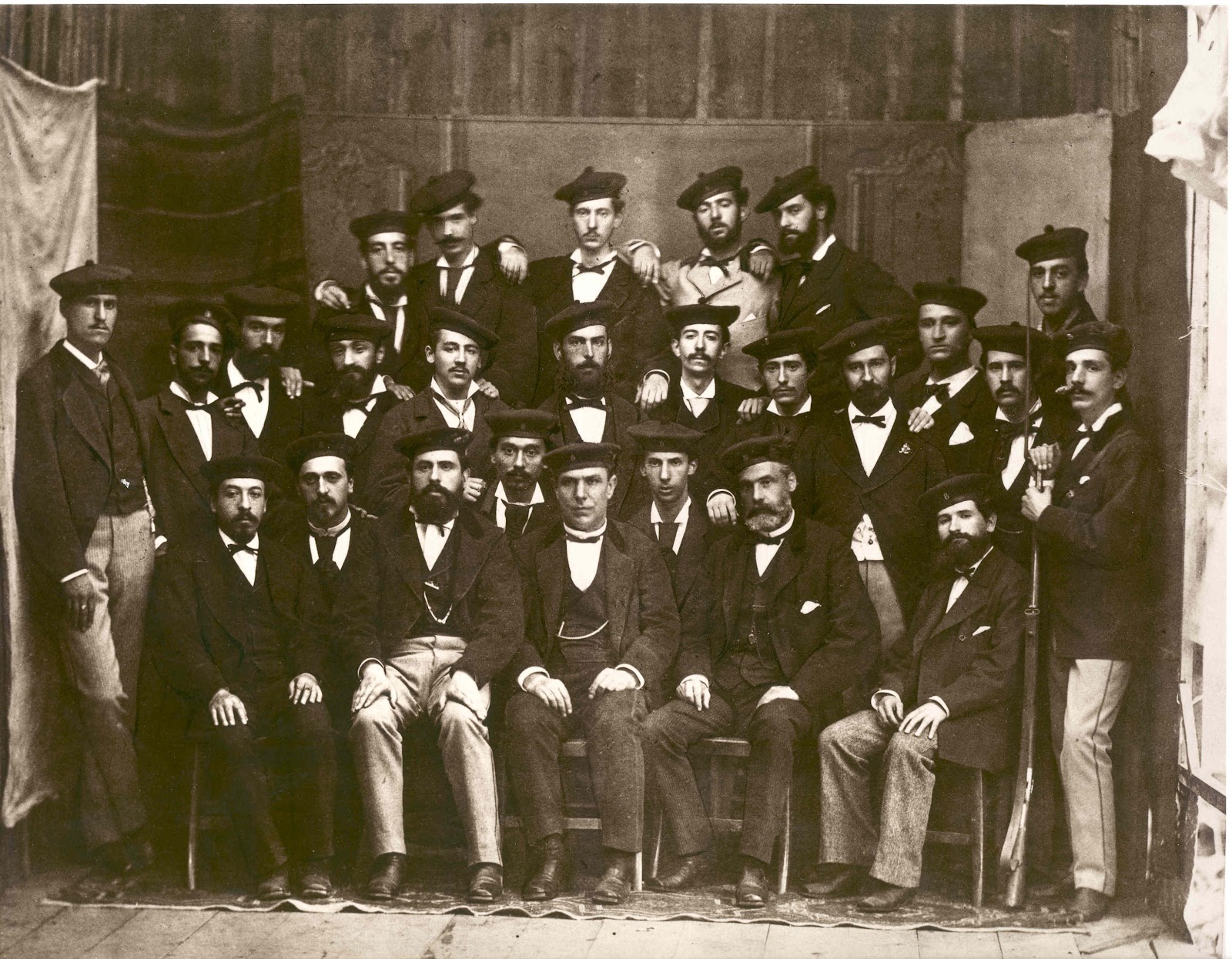 Himno de los auxiliares, 2 de mayo